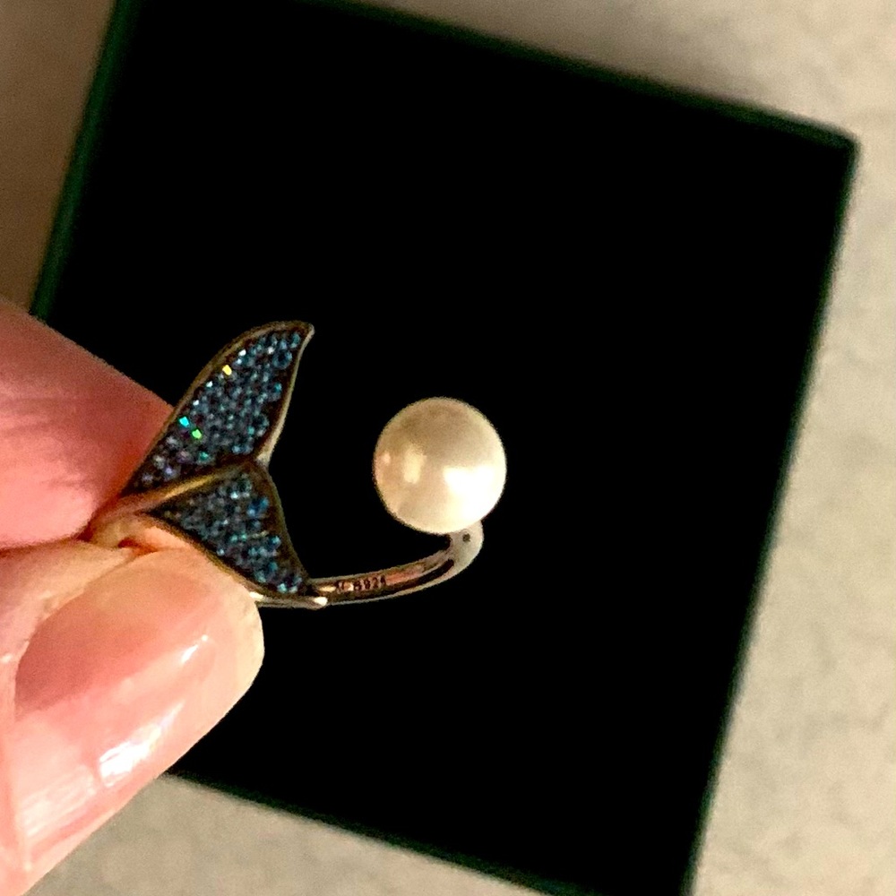 Adjustable mermaid ring. Size 7.